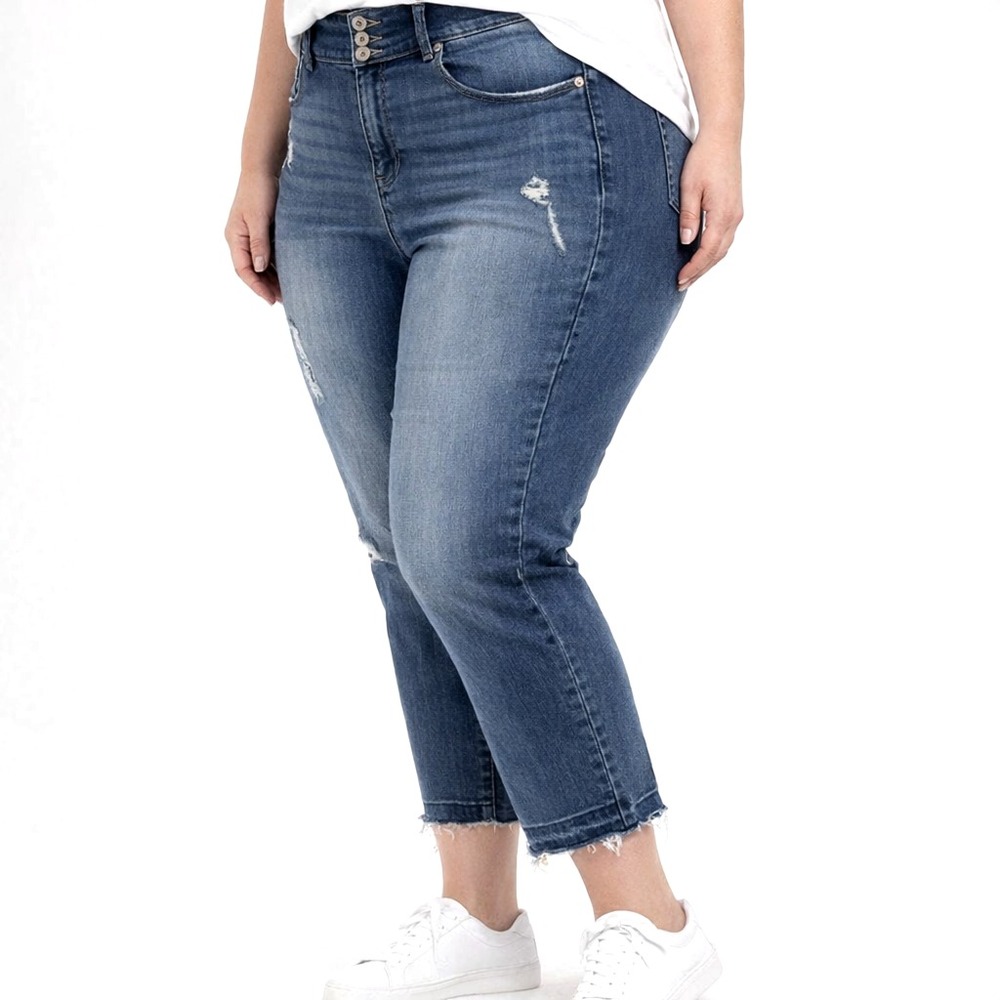 Torrid Plus Size 26 Cropped Raw Hem Distressed Jeans
